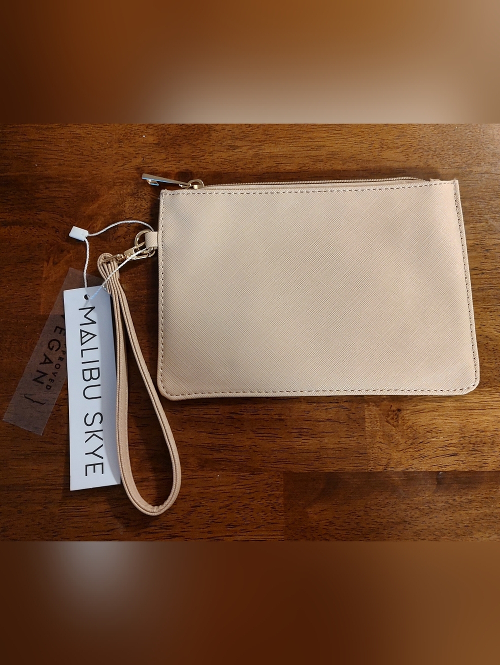Malibu Skye Cream Wristlet Clutch